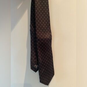 Banana Republic men’s necktie – brown with flower pattern